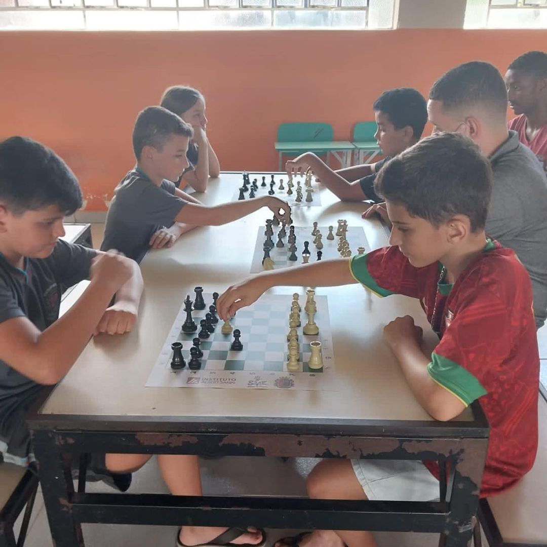 Educação dá início às aulas de Xadrez para crianças e adolescentes 